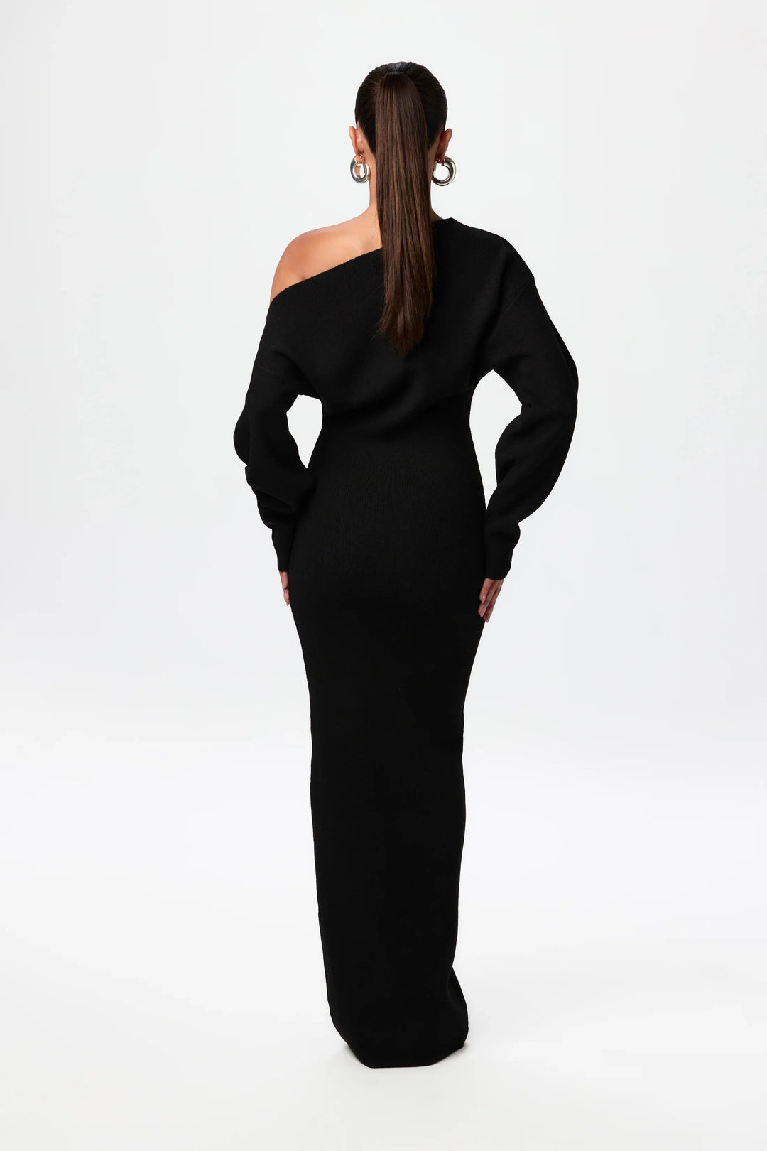Schulterfreies Pulloverkleid